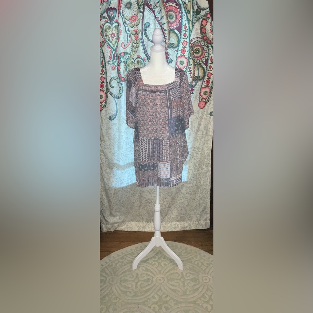 Nwot CJ Banks Multicolor Paisley and Geometric Red White Blue Blouse Size 3x